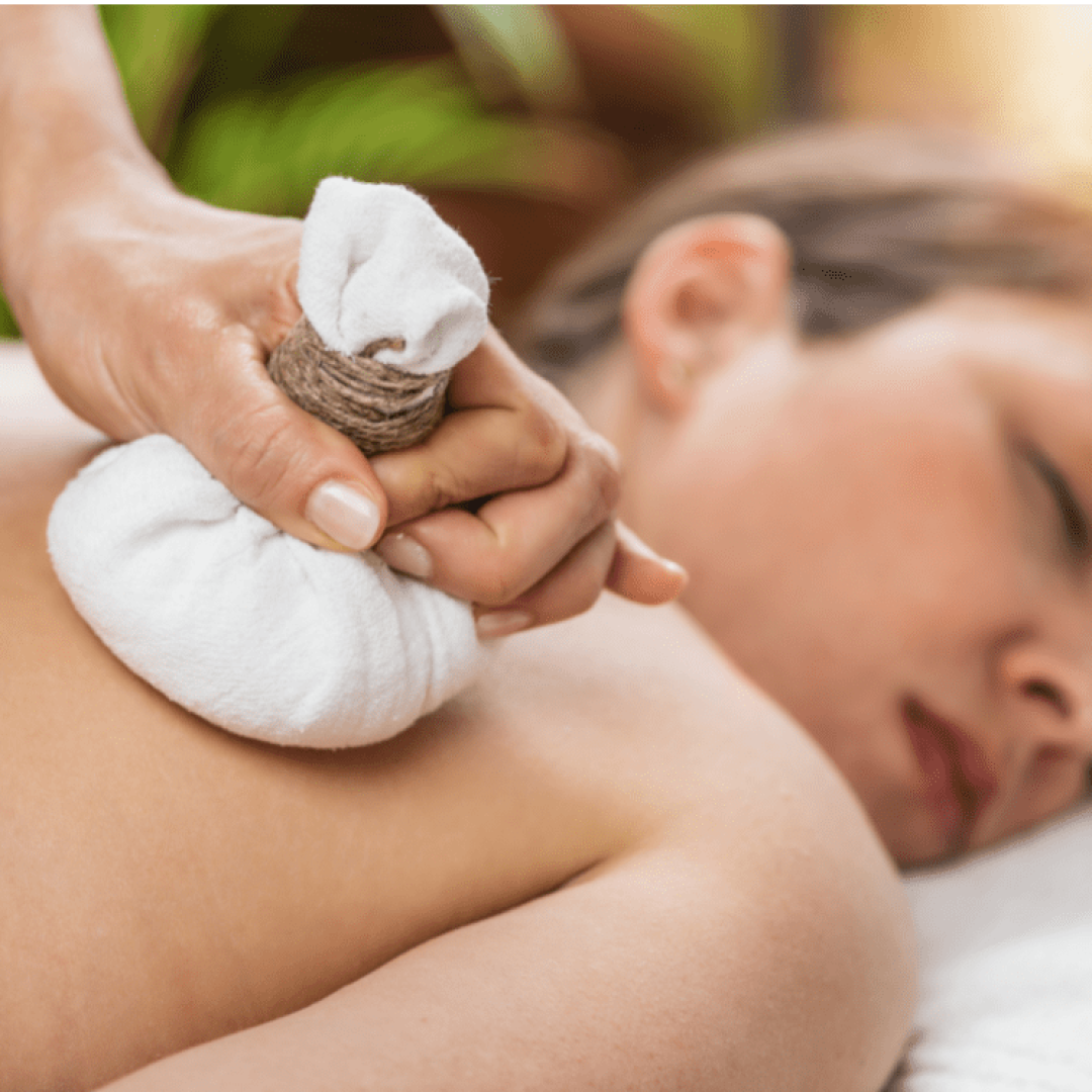 herbal-bundle-massage